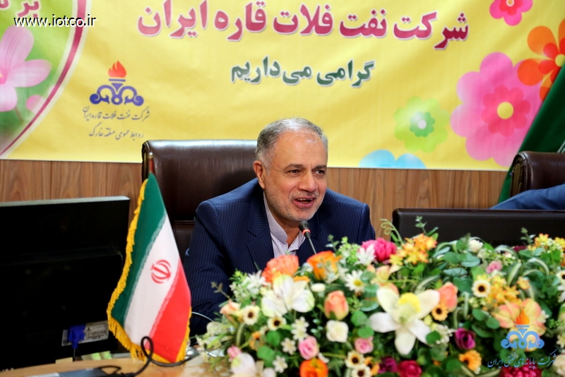 سفر کاردر به خارگ