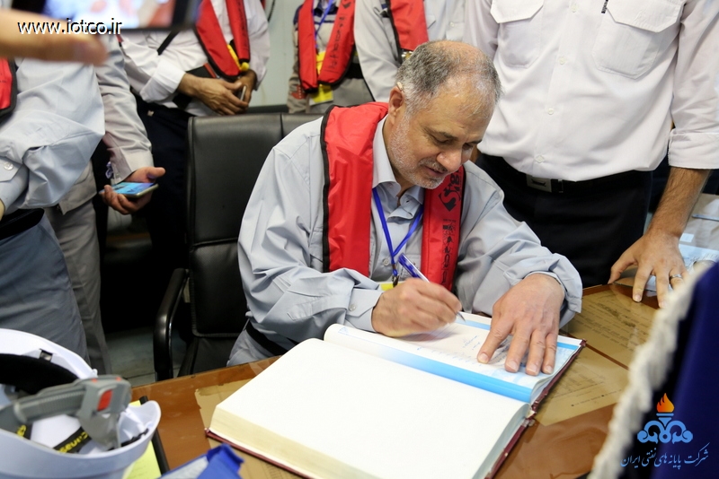 بازدید معاون وزیر از تاسیسات 4