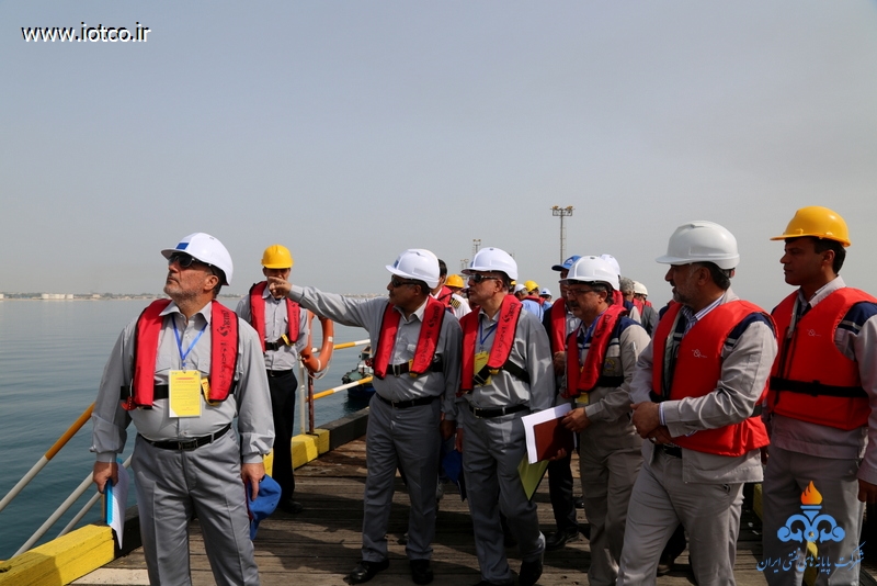 بازدید معاون وزیر از تاسیسات 21
