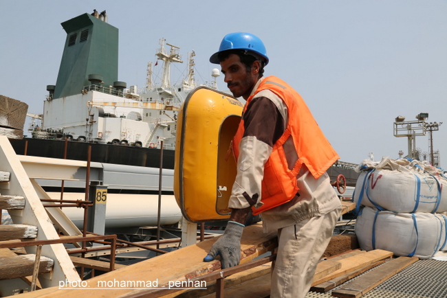 تعمیرات اسکله 7