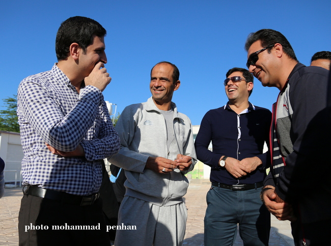 پیاده روی خانوادگی 1