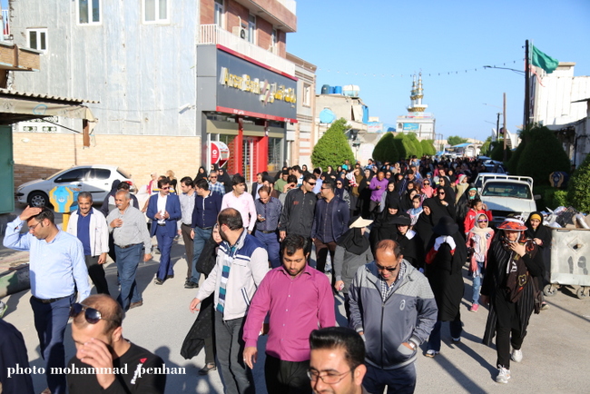 پیاده روی خانوادگی 6