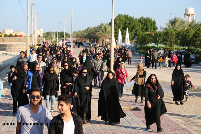 پیاده روی خانوادگی 16