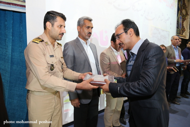 کتاب خوانی و شب شعر 39