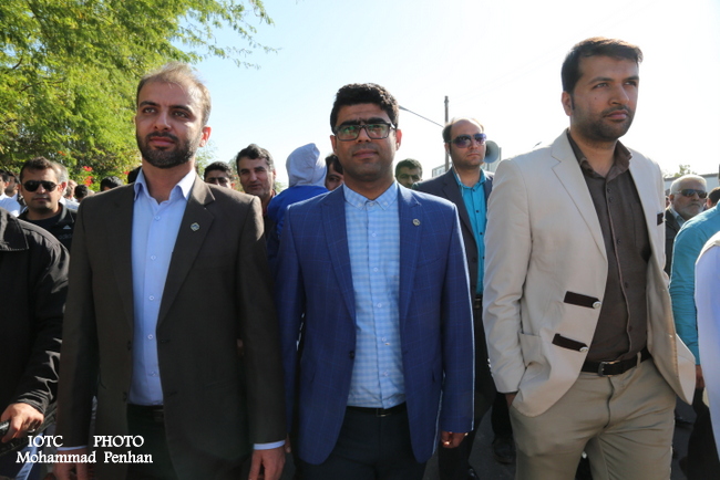 راهپیمایی  33