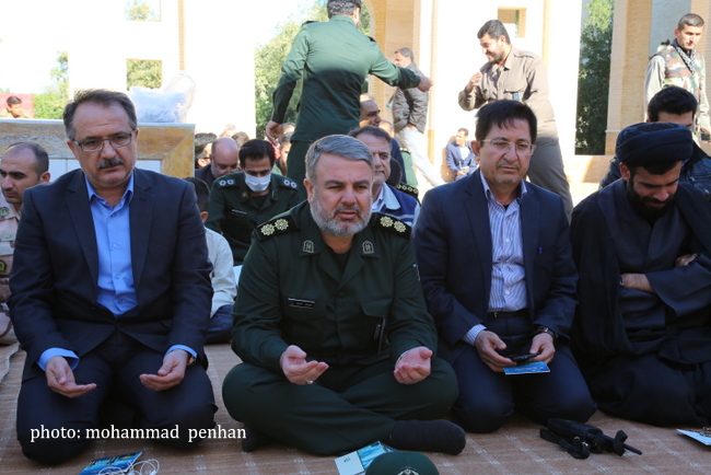 غبارروبی گلزار شهدا 1