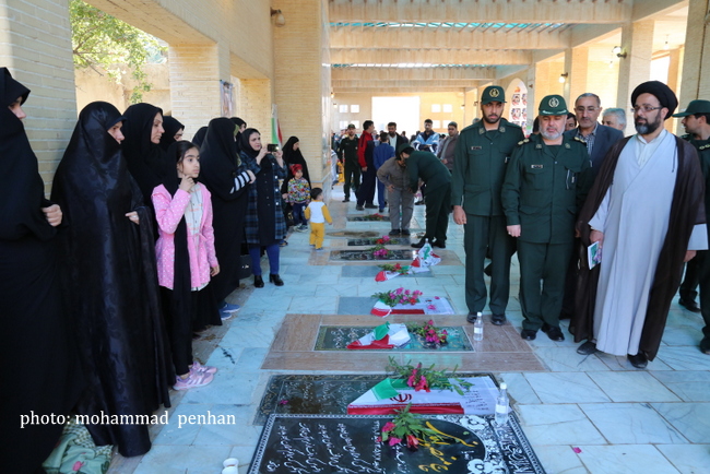 غبارروبی گلزار شهدا 26