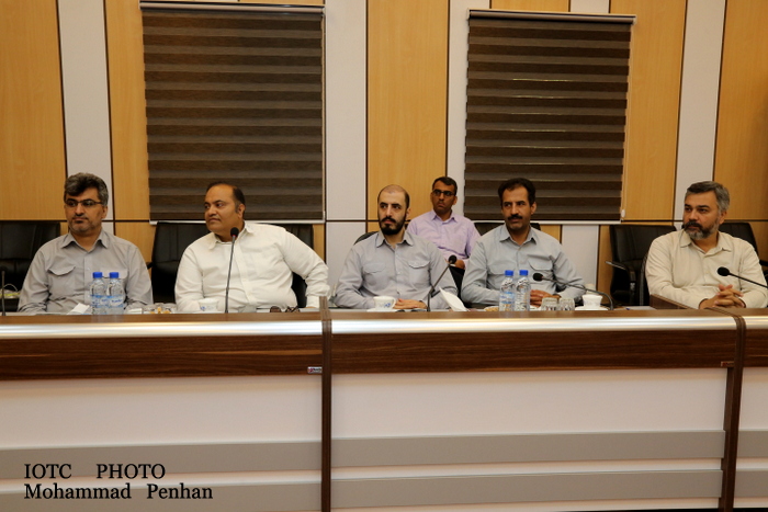 بازدید از پایانه نفتی خارگ 10