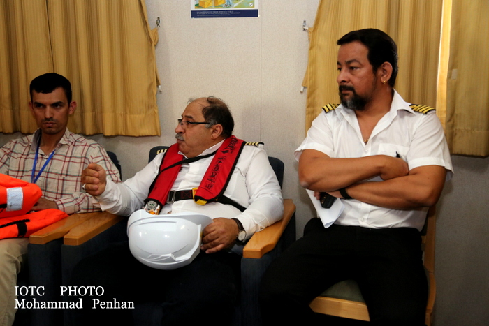 بازدید از پایانه نفتی خارگ 24