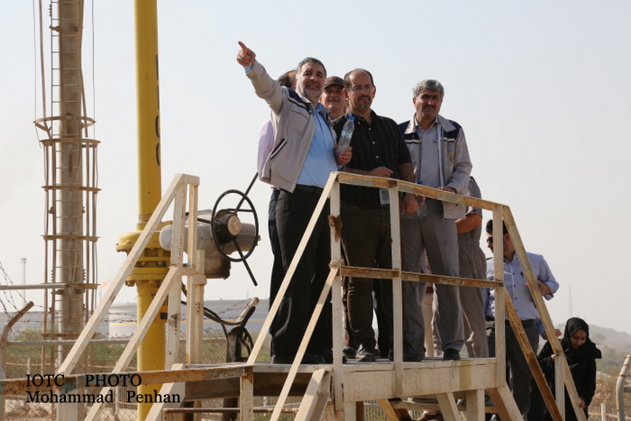 بازدید از پایانه نفتی خارگ 34