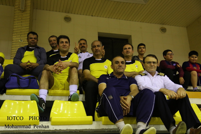 فوتسال بالای 45 سال کارکنان 15