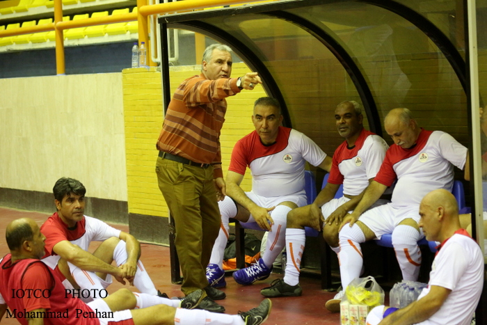 فوتسال بالای 45 سال کارکنان 21