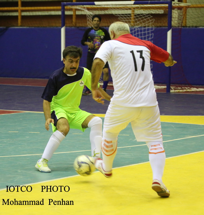 فوتسال بالای 45 سال کارکنان 24