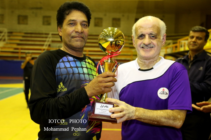 فوتسال بالای 45 سال کارکنان 37