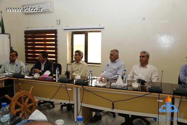 جلسه با مدیران پایانه نفتی خارگ 5