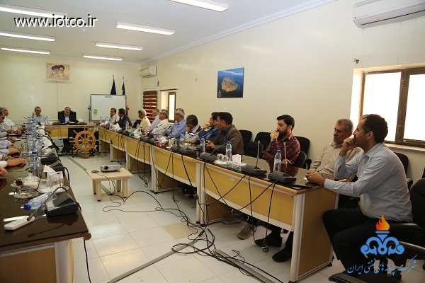 جلسه با مدیران پایانه نفتی خارگ 6