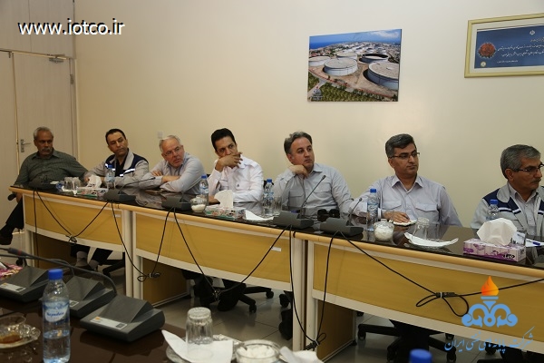 جلسه با مدیران پایانه نفتی خارگ 8