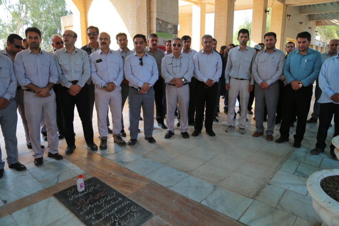 غبارروبی گلزار شهدا 4