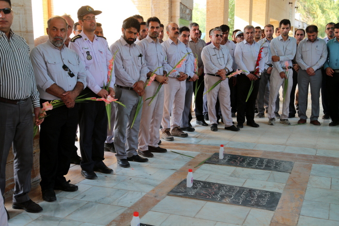 غبارروبی گلزار شهدا 7