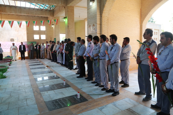 غبارروبی گلزار شهدا 16