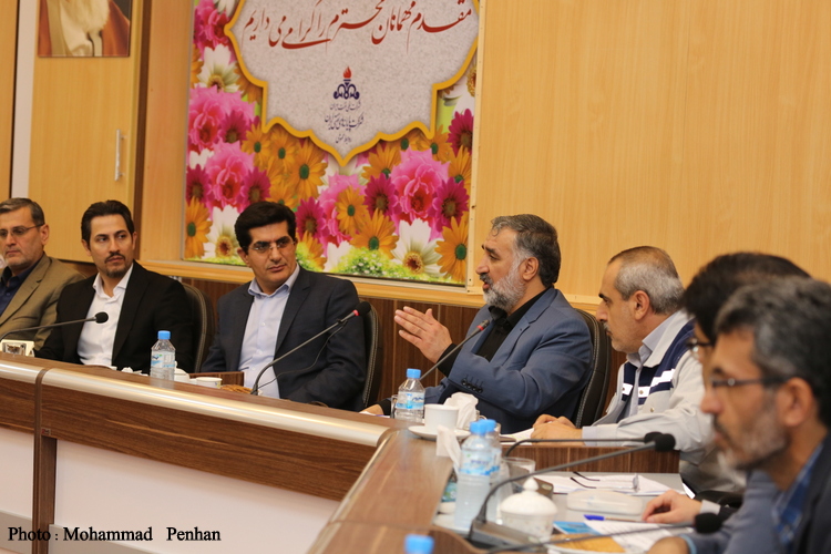 نشست بررسی عملکرد 13