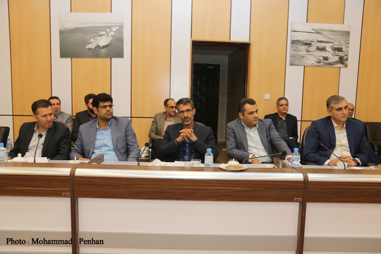 نشست بررسی عملکرد 21