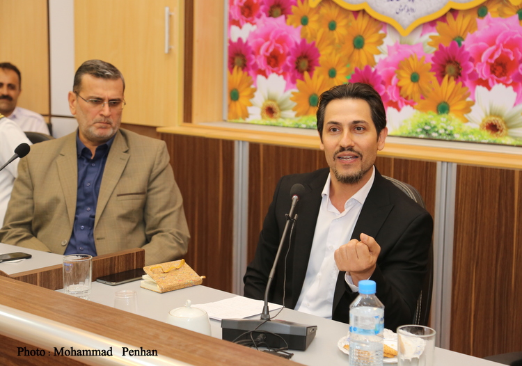 نشست بررسی عملکرد 32