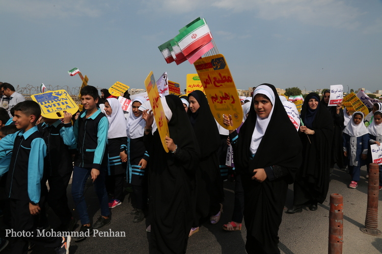 راهپیمایی 13 آبان  18