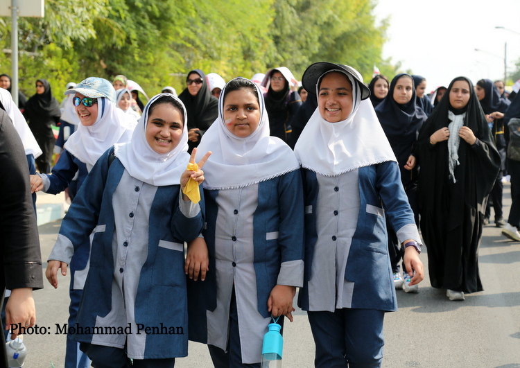 راهپیمایی 13 آبان  42