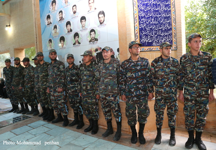 غبارروبی گلزار شهدا 4