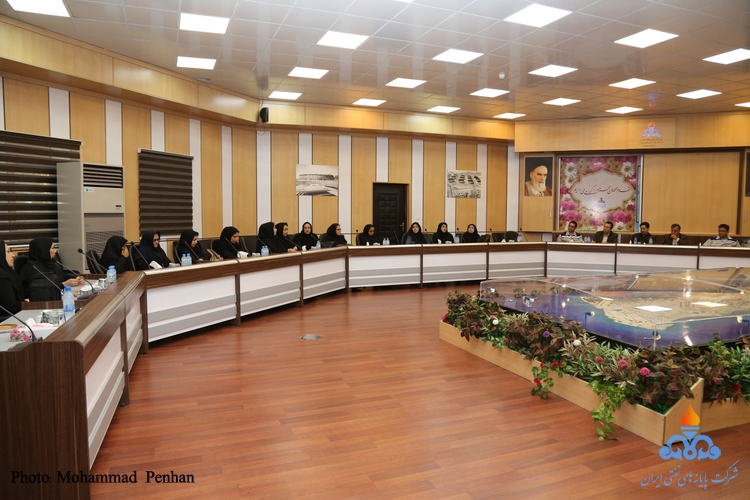 کارکنان خانم شاغل  2