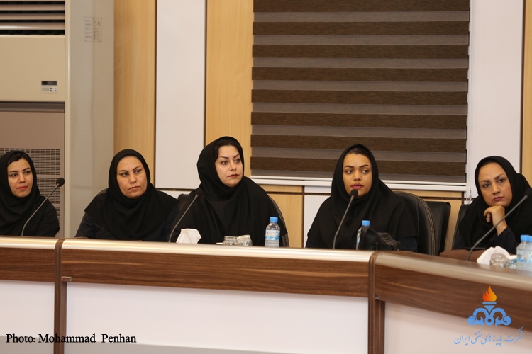 کارکنان خانم شاغل  6