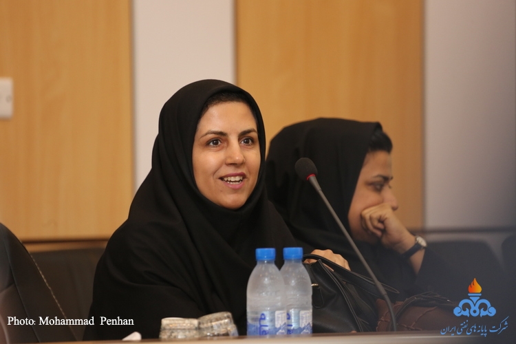 کارکنان خانم شاغل  7