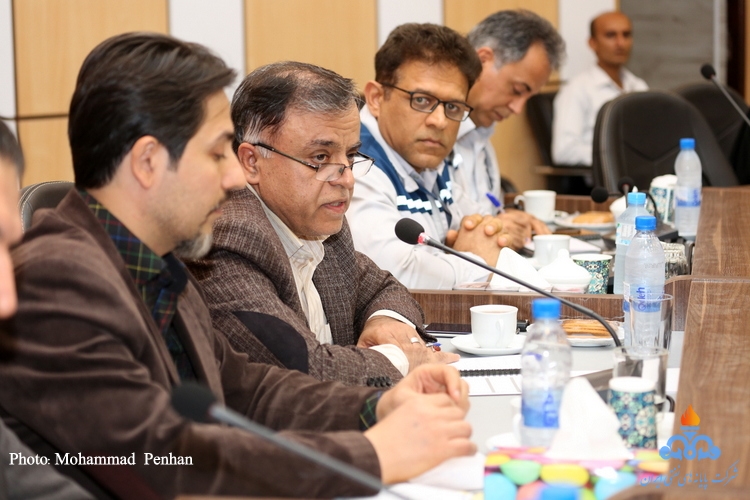 کارکنان خانم شاغل  9