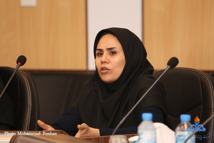 کارکنان خانم شاغل  15