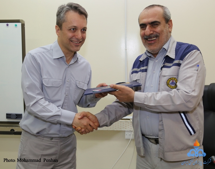 تجلیل از فعالین hse 15