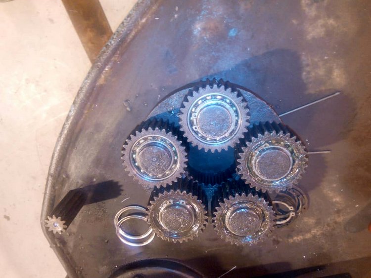 تعمیر تجهیز شناور هفت تیر 5