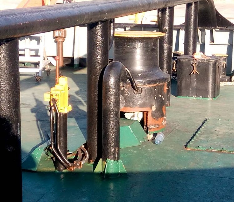 تعمیر تجهیز شناور هفت تیر 6