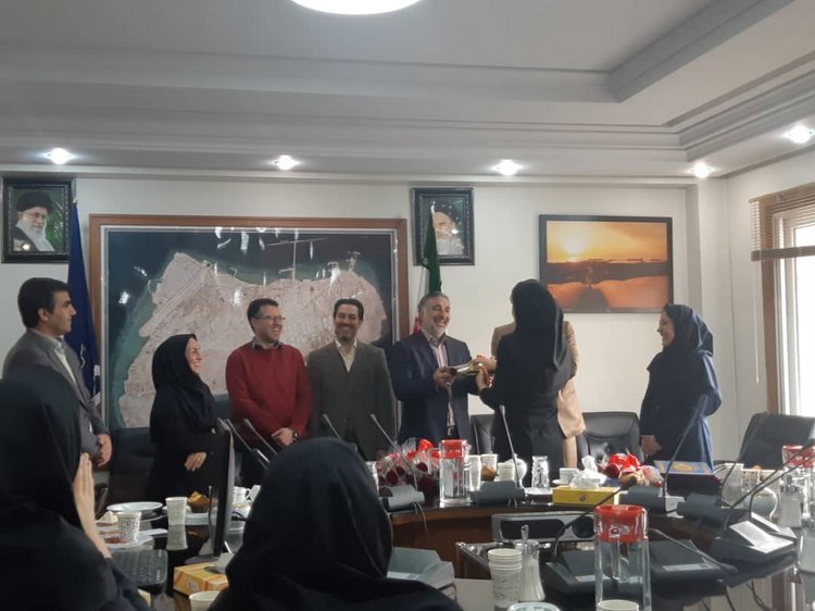 تجلیل از بانوان  3