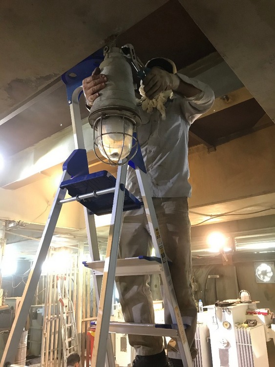 برق اسکله  17