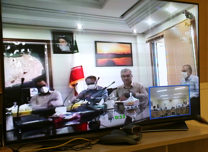 جلسه مدیرعامل در خارگ 8