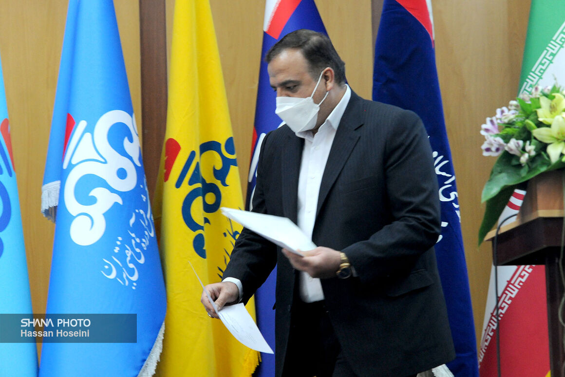 افتتاحیه نمایشگاه 25 32