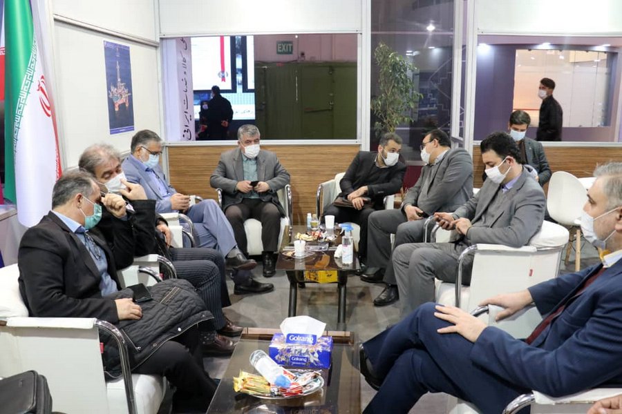 بازدید مدیران از نمایشگاه  12