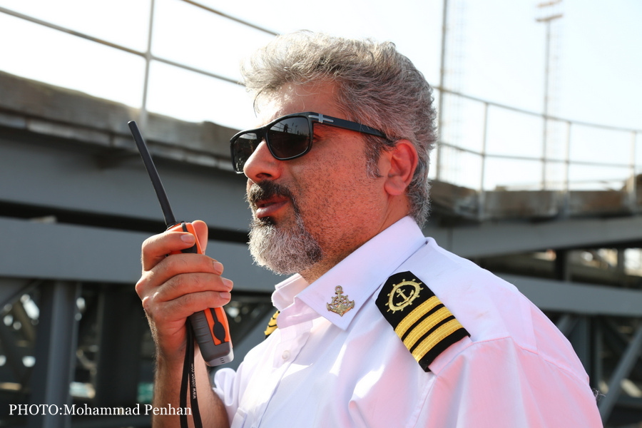 تلاشگران شرکت پایانه های نفتی ایران  1