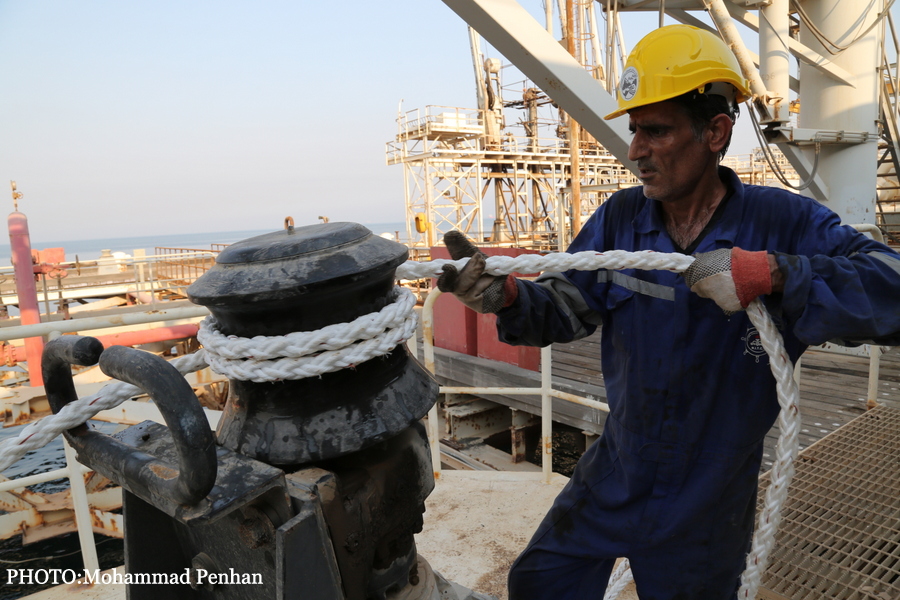 تلاشگران شرکت پایانه های نفتی ایران  20