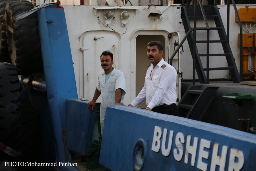 تلاشگران شرکت پایانه های نفتی ایران  23