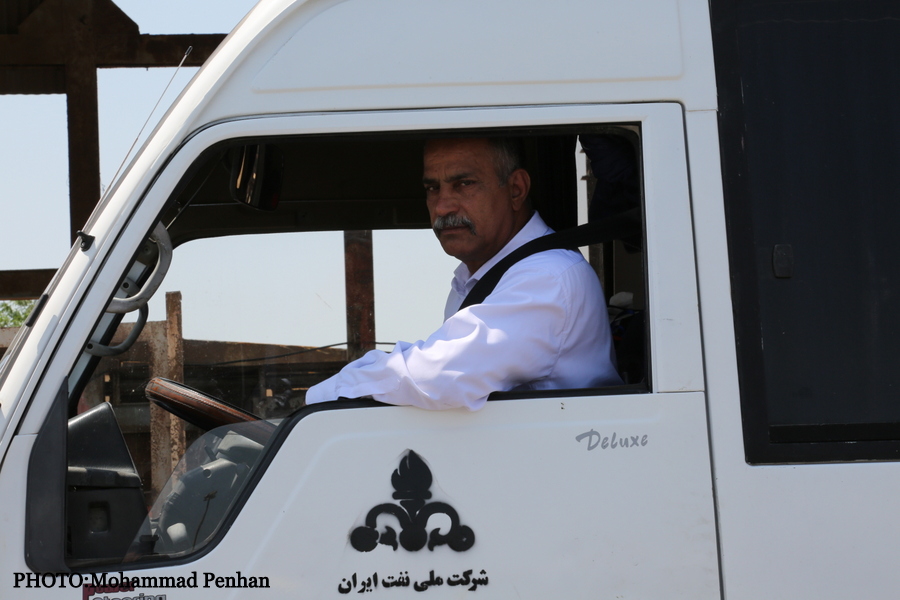 تلاشگران شرکت پایانه های نفتی ایران  27