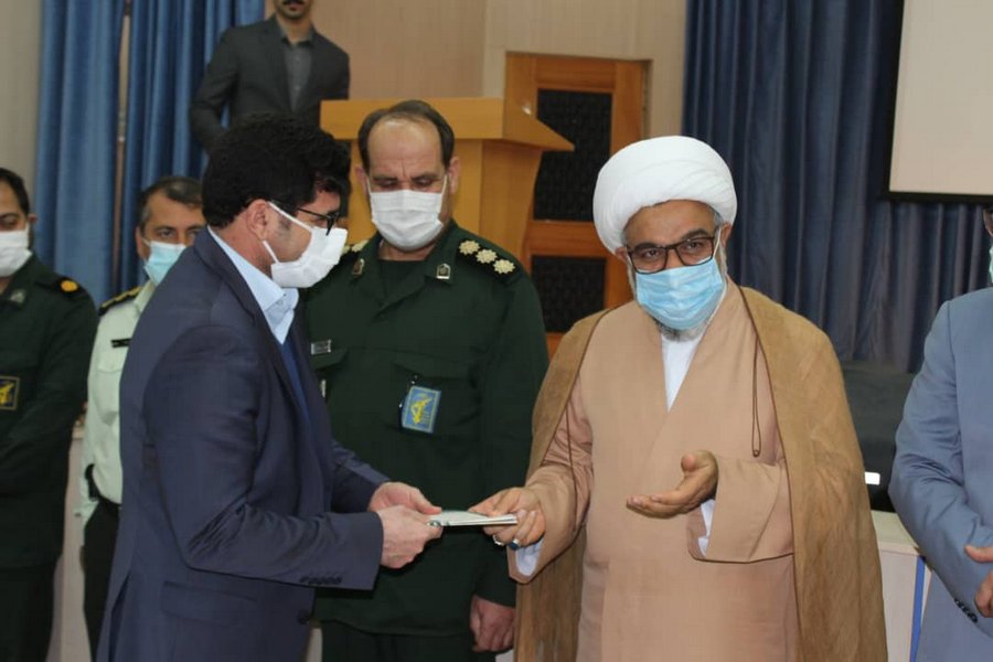 ملی شدن صنعت نفت  1