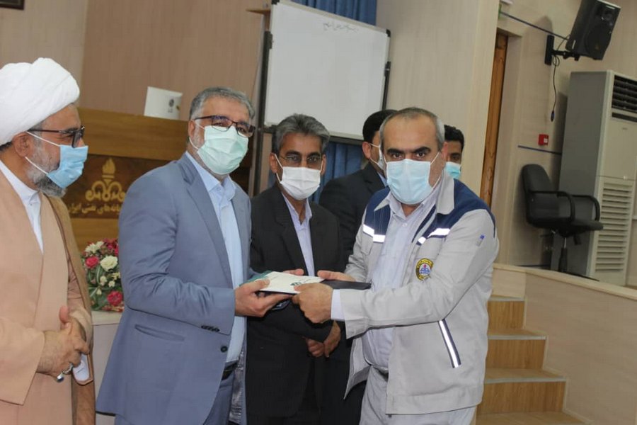 ملی شدن صنعت نفت  15