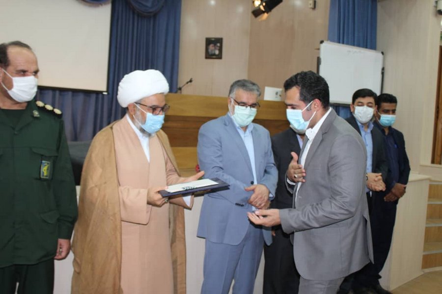 ملی شدن صنعت نفت  16